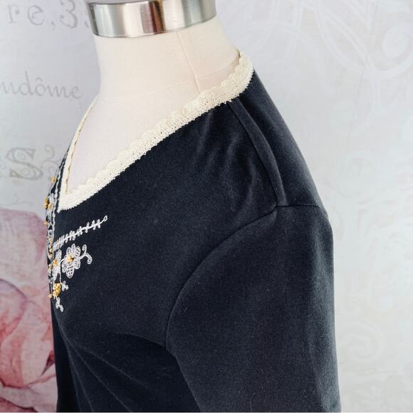 Covington Black Top Crochet Embroidery NWT Size Medium - Picture 5 of 7